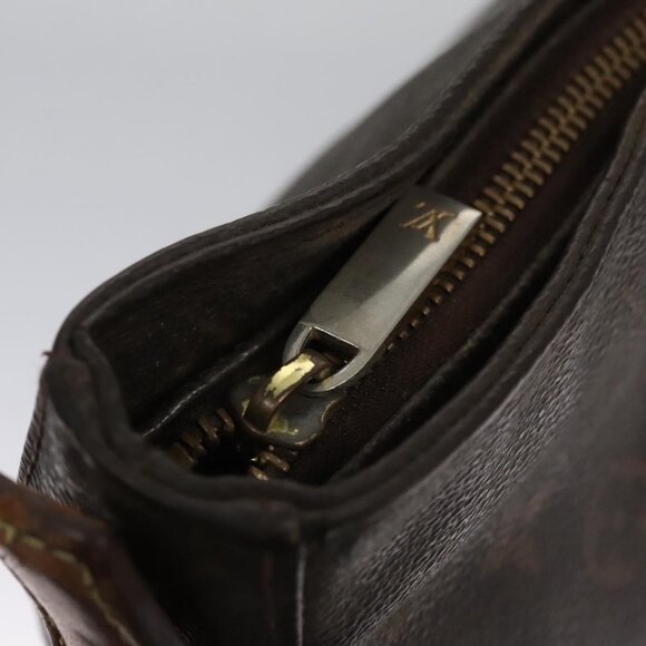 LOUIS VUITTON Monogram Looping GM Shoulder Bag - Picture 13 of 16